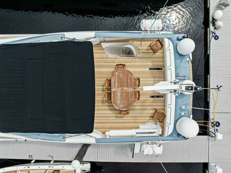 2004 Ferretti 94 Motor Yacht
