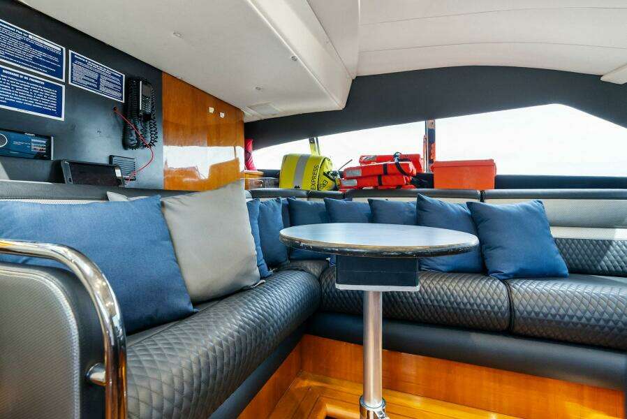 2004 Ferretti 94 Motor Yacht