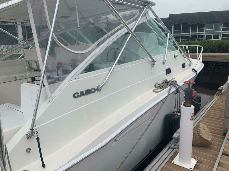 2002 Cabo 35 Express