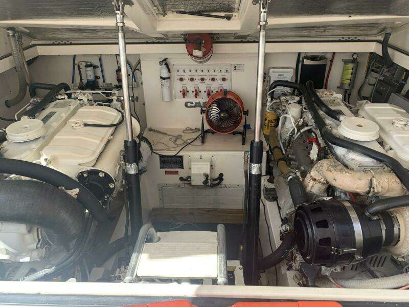 2002 Cabo 35 Express