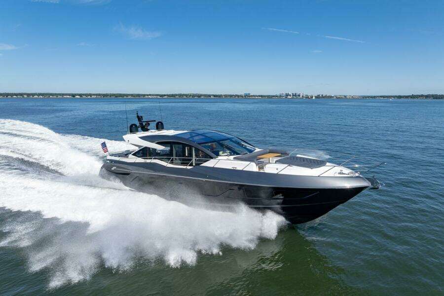 2020 Sunseeker Predator