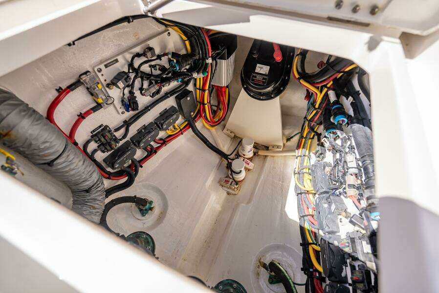 2020 Intrepid 407 Cuddy