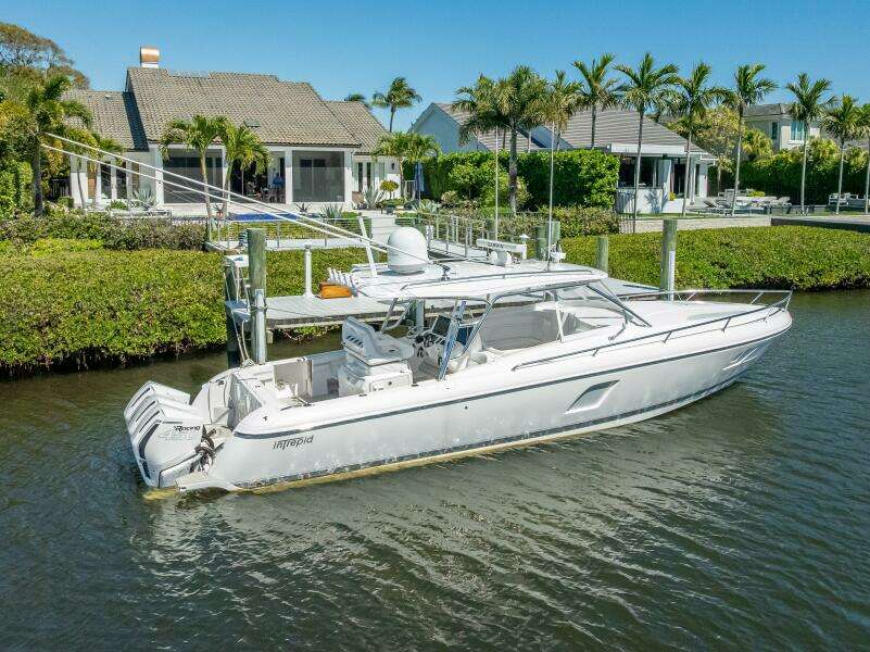 2020 Intrepid 407 Cuddy