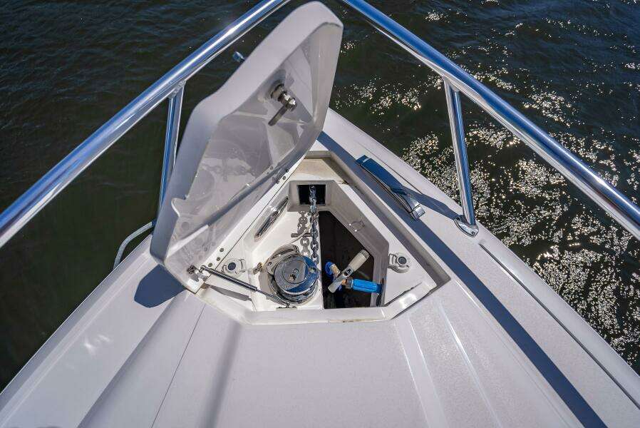 2020 Intrepid 407 Cuddy