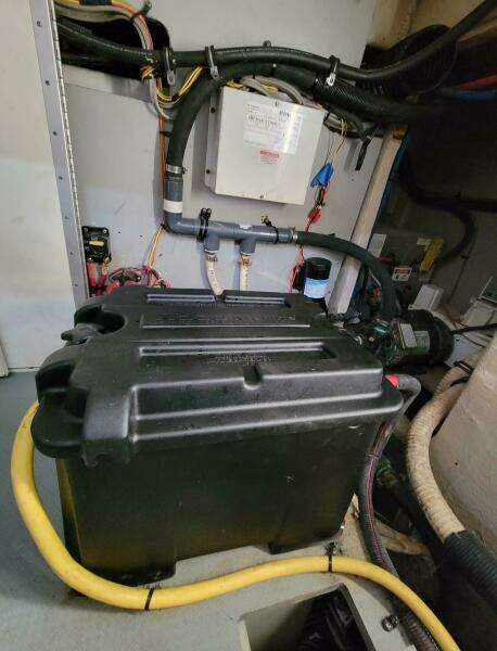 2011 Meridian 441 Sedan