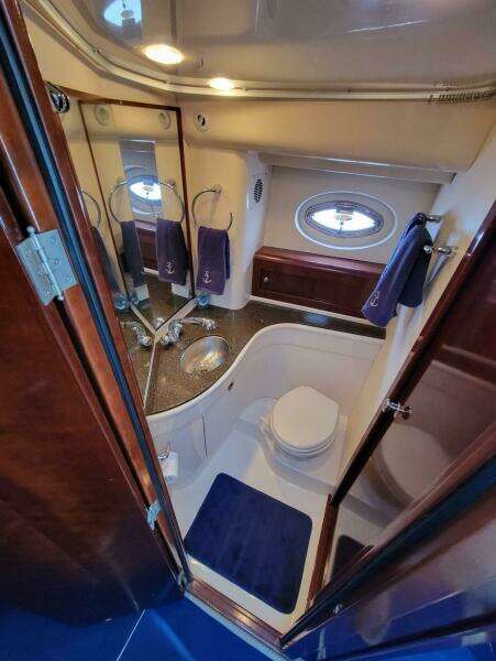 2011 Meridian 441 Sedan