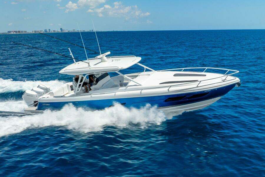 2025 Intrepid 41 Valor