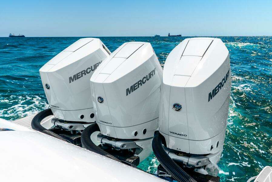 2025 Intrepid 41 Valor