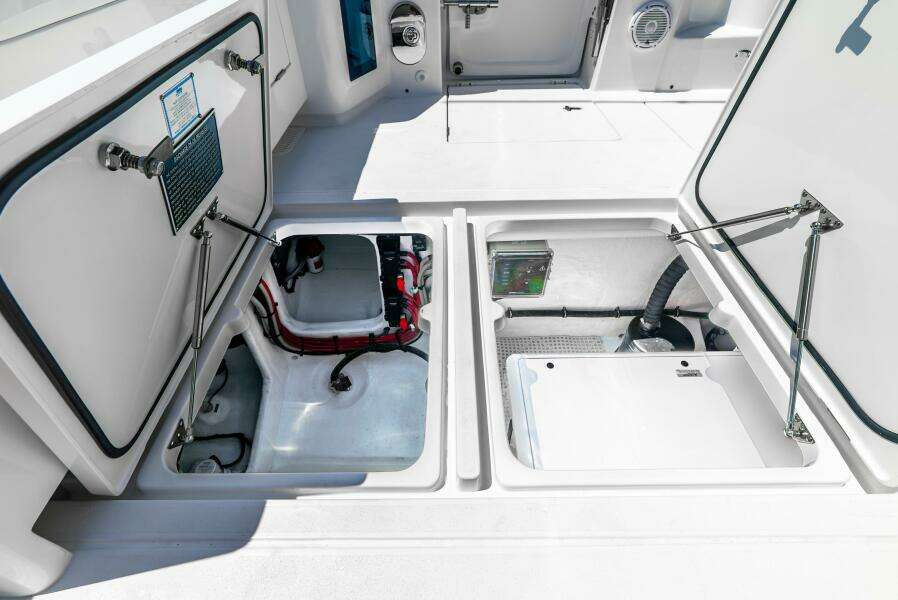 2025 Intrepid 41 Valor