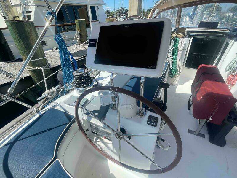 2004 Beneteau Oceanis 473