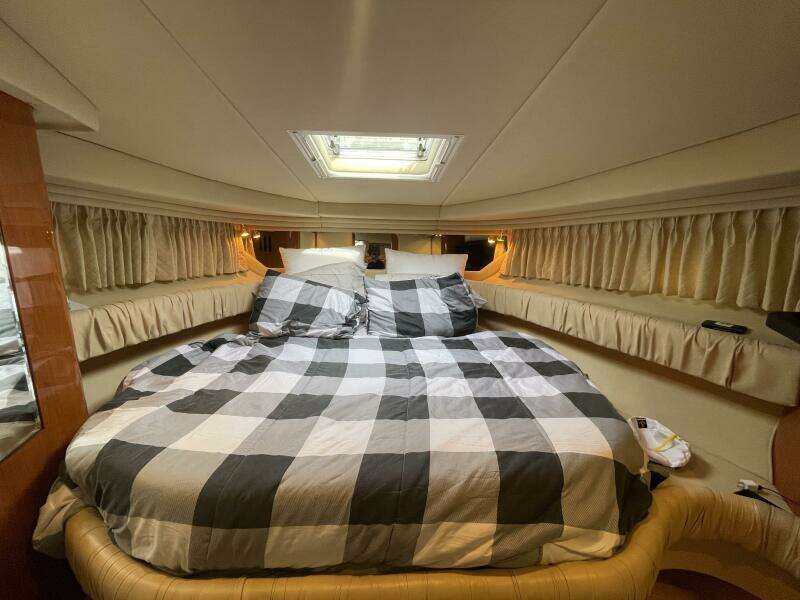 2000 Sea Ray 380 Sundancer