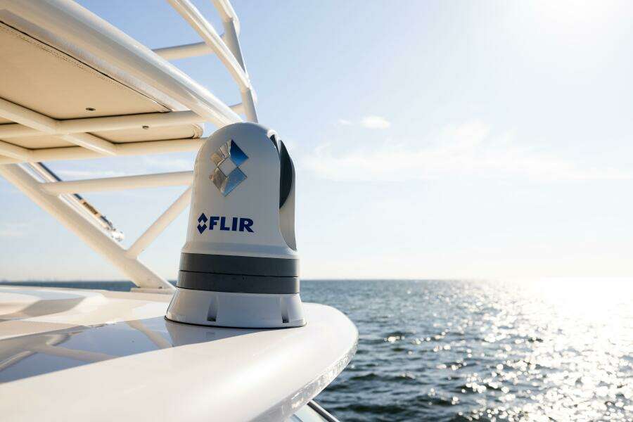 2021 Boston Whaler 420 Outrage