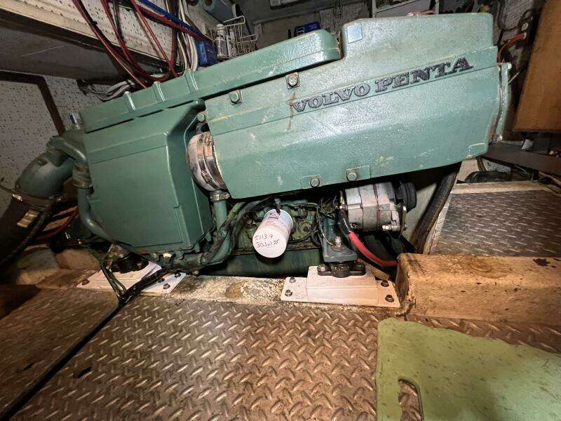 1981 Sea Ranger 45 Raised Pilot House