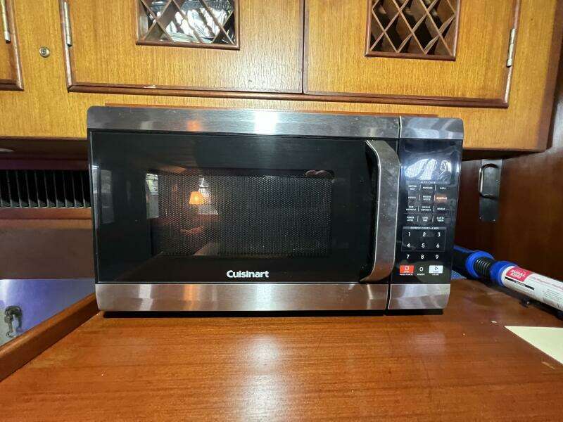 1981 Sea Ranger 45 Raised Pilot House