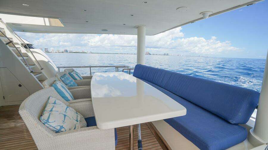 2001 Motor Yacht 82MY