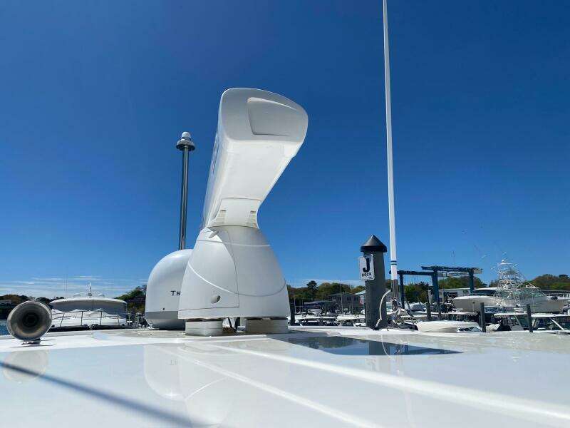 2019 Tiara Yachts 34LX