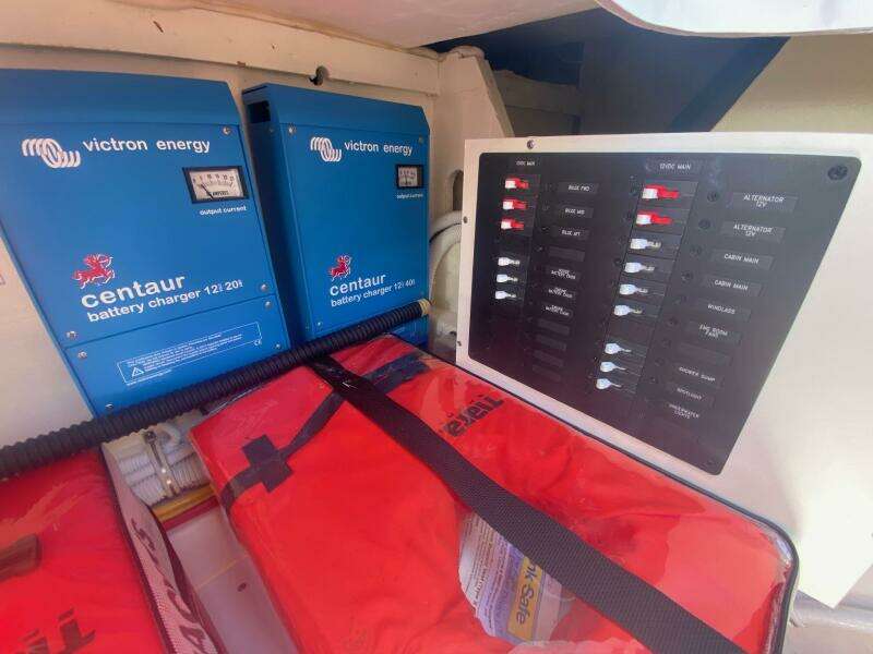 2019 Tiara Yachts 34LX