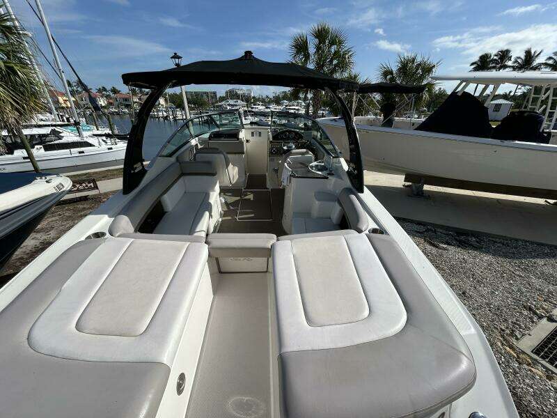2013 Sea Ray 270 SLX