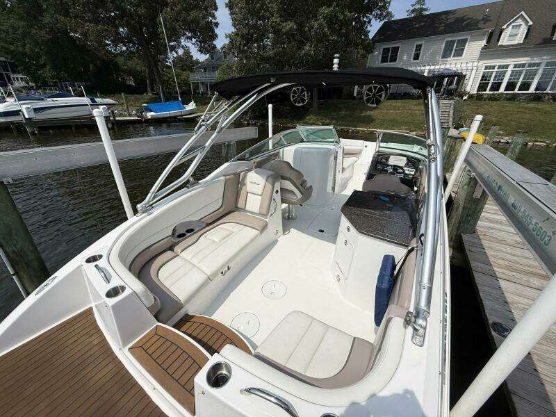 2014 Hurricane SunDeck 2690 OB