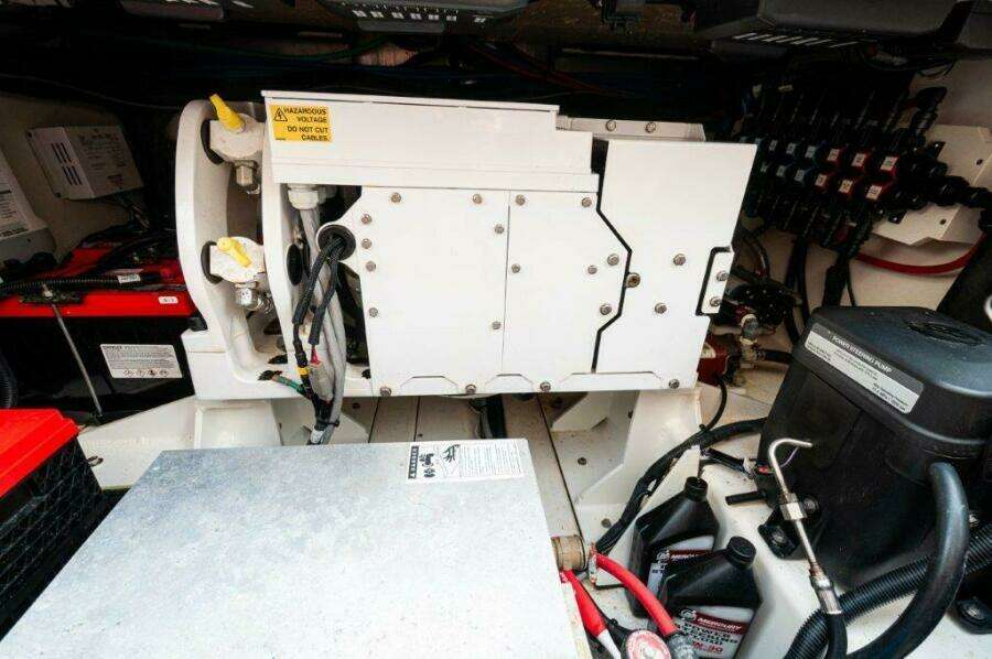 2018 42 Boston Whaler 420 Outrage The Tyder II Seakeeper