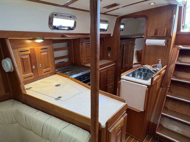 2007 Tartan 3700 CCR