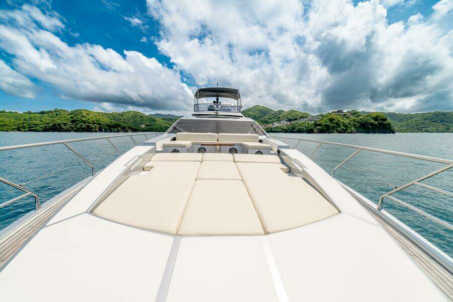 2017 Azimut 77 "Carpe Diem"