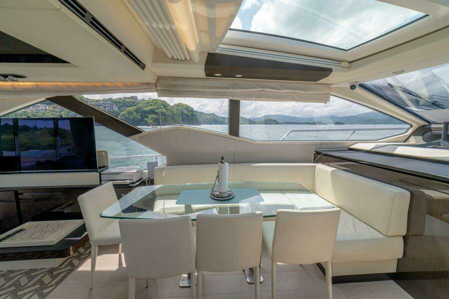 2017 Azimut 77 "Carpe Diem"