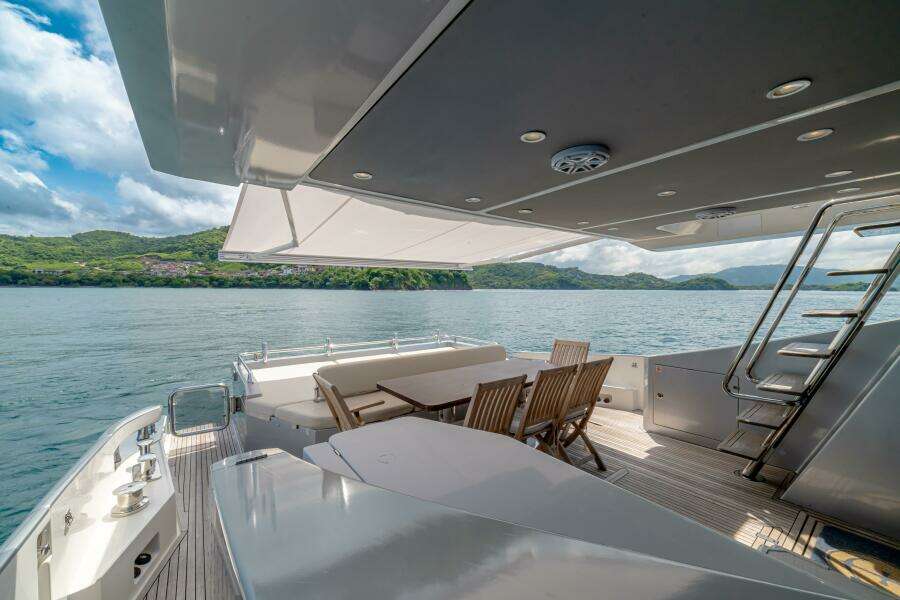 2017 Azimut 77 "Carpe Diem"