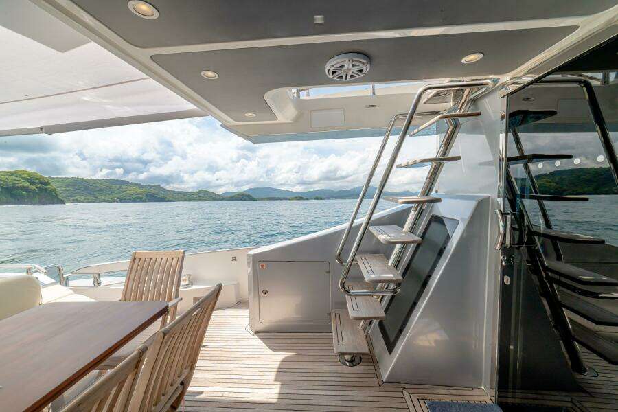 2017 Azimut 77 "Carpe Diem"