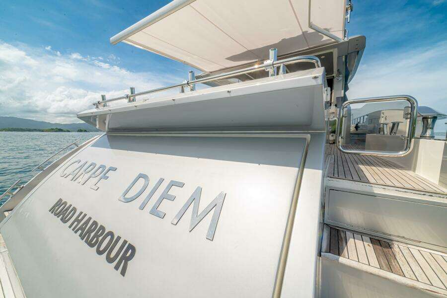 2017 Azimut 77 "Carpe Diem"