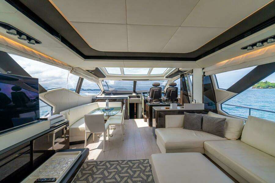 2017 Azimut 77 "Carpe Diem"