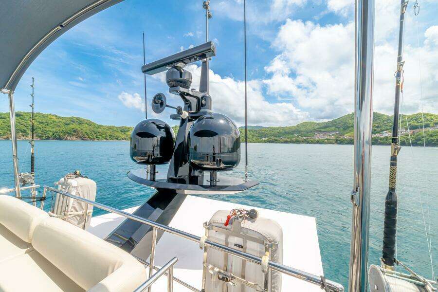 2017 Azimut 77 "Carpe Diem"