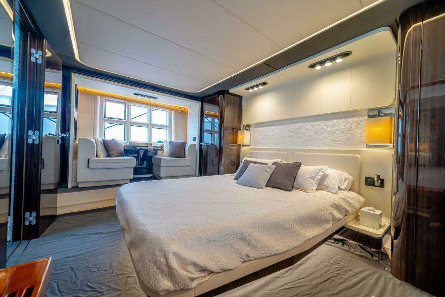 2017 Azimut 77 "Carpe Diem"