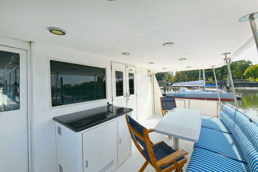 2002 Grand Alaskan Flushdeck