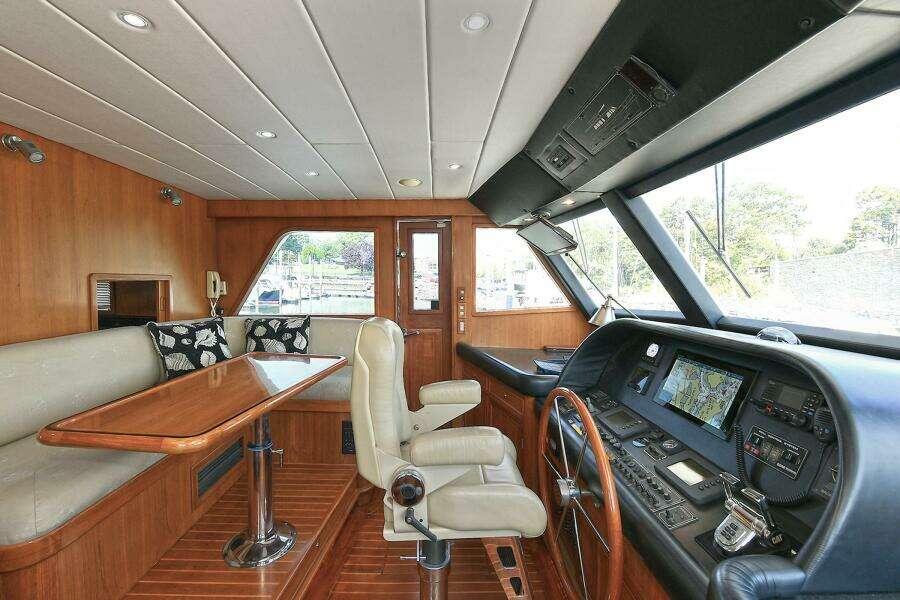 2002 Grand Alaskan Flushdeck