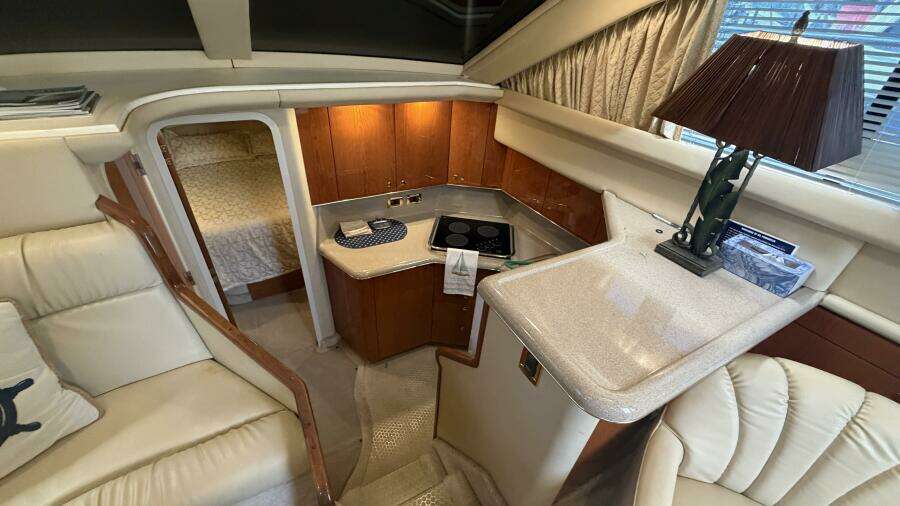 2000 Sea Ray 380 Aft Cabin