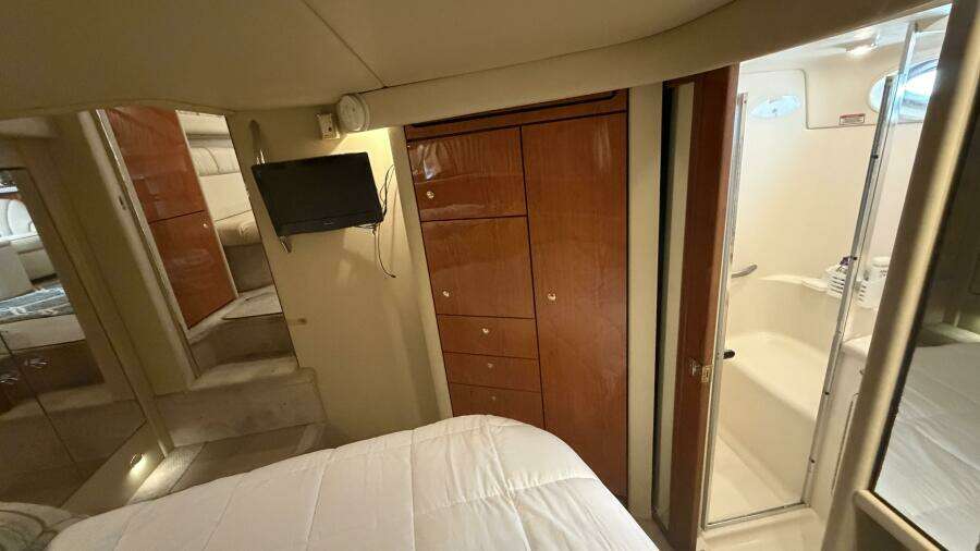 2000 Sea Ray 380 Aft Cabin