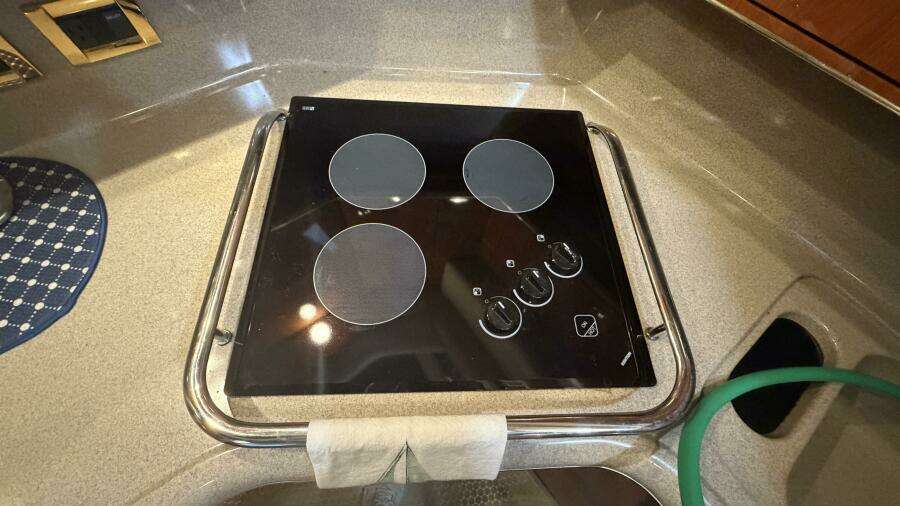 2000 Sea Ray 380 Aft Cabin