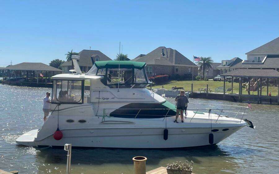 2000 Sea Ray 380 Aft Cabin