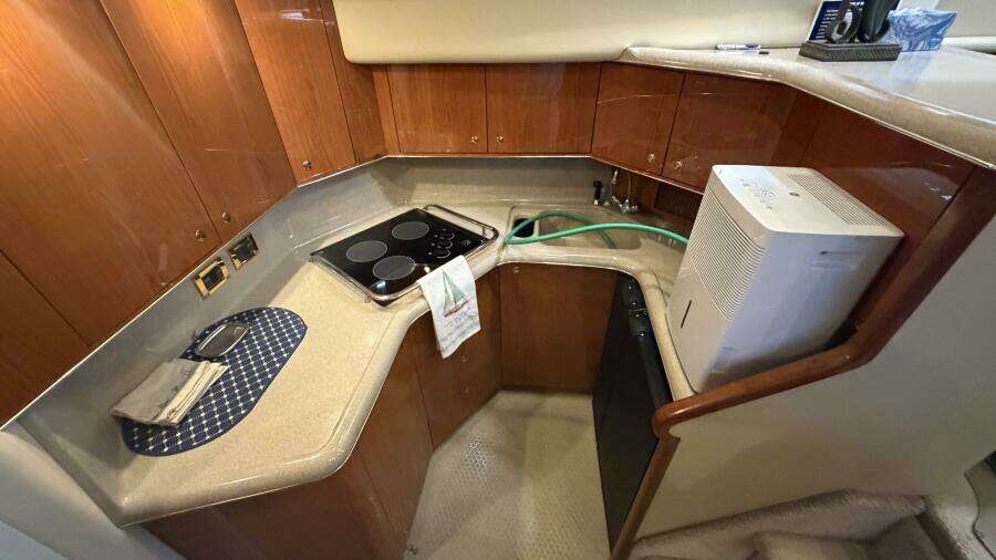 2000 Sea Ray 380 Aft Cabin