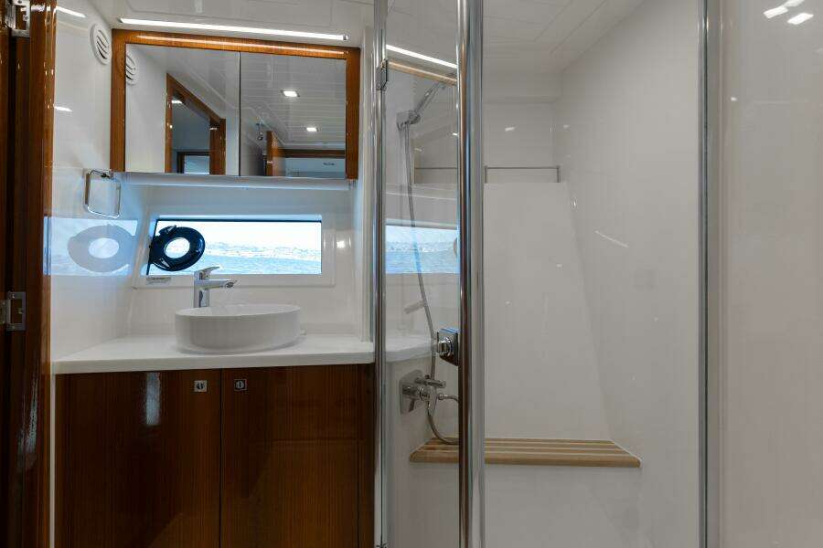 Riviera 645 SUV (HERMOSA)