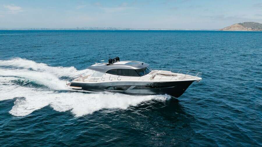 Riviera 645 SUV (HERMOSA)