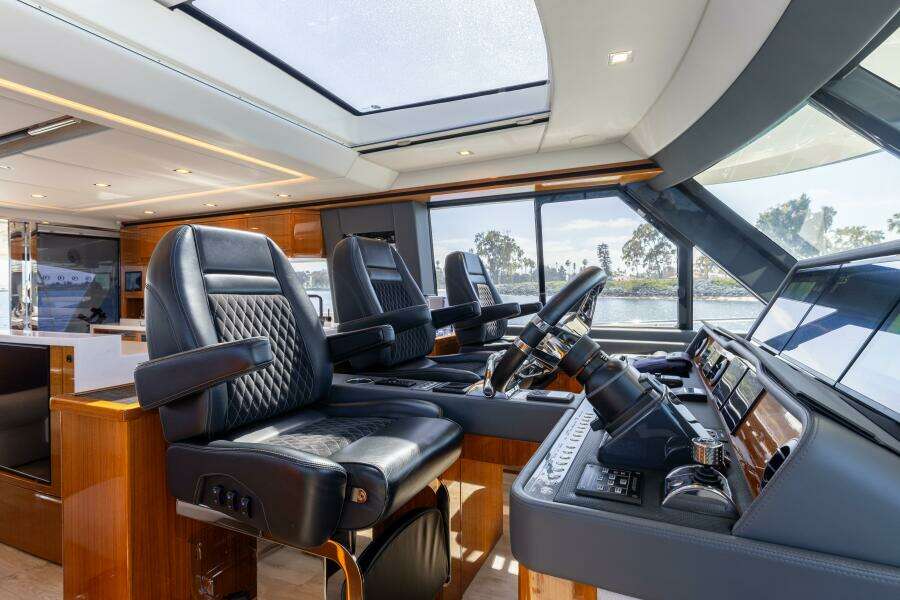 Riviera 645 SUV (HERMOSA)