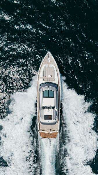 Riviera 645 SUV (HERMOSA)