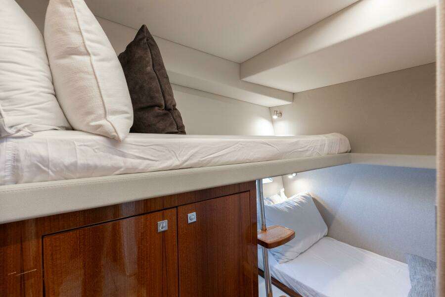 Riviera 645 SUV (HERMOSA)