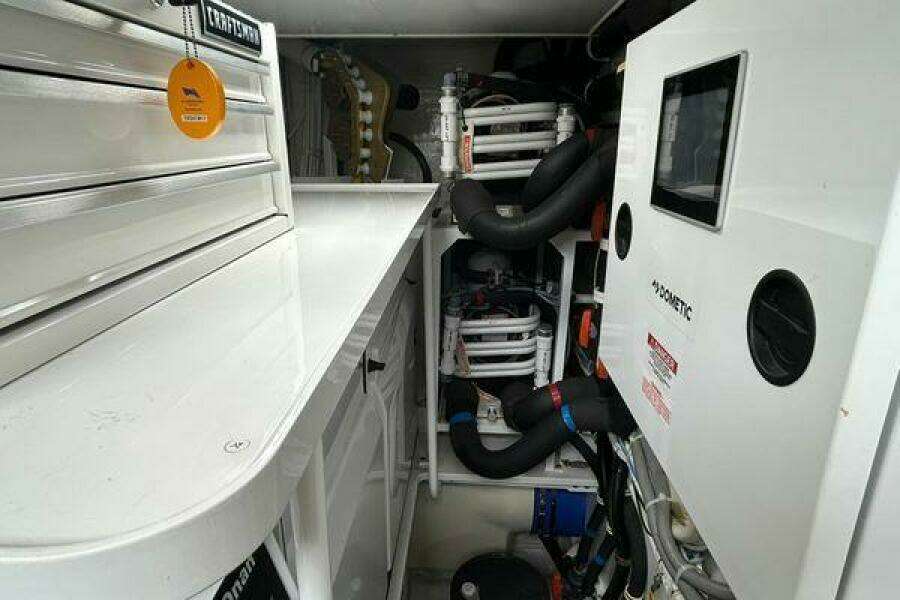 2019 Viking Motor Yacht