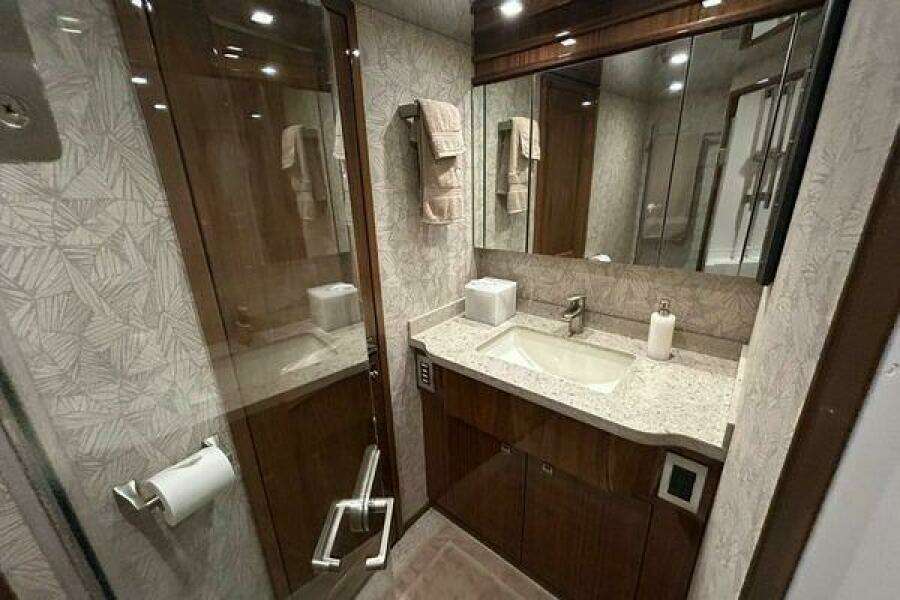 2019 Viking Motor Yacht