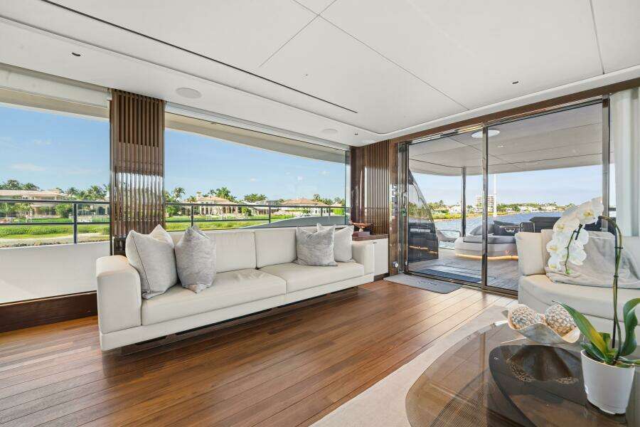 Princess Y95 JUST  PERFECT - Salon