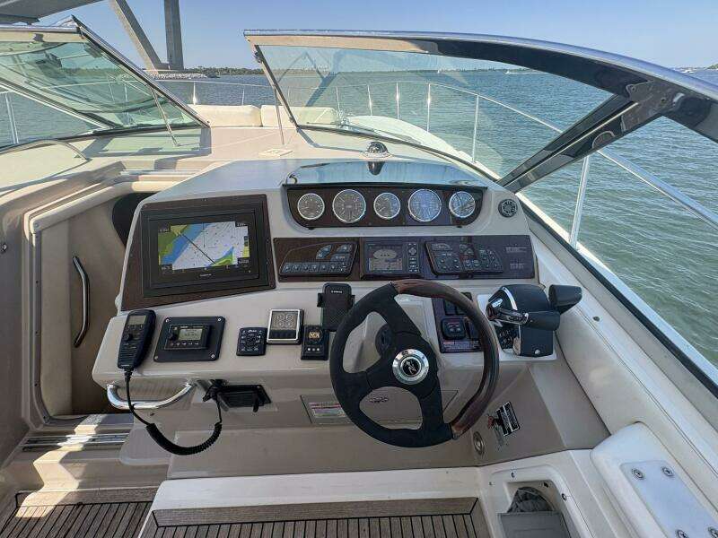 2009 Sea Ray 350 Sundancer