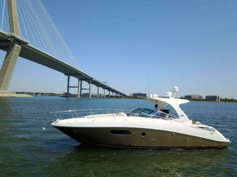 2009 Sea Ray 350 Sundancer